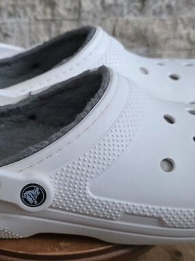 CROCS White Clog with Gray Fleece Lining Size 12